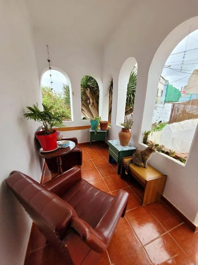 Gasthof Hotel Acoran Family Guests House Firgas With Included Morning Yoga Practice